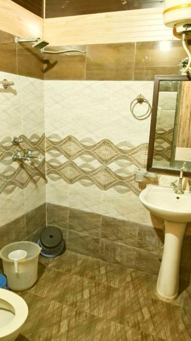 Hotel Sandalwood Amritsar